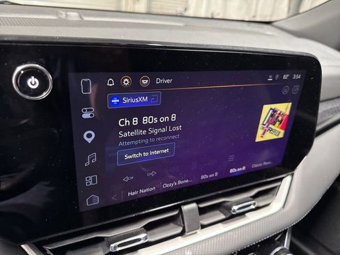 Used 2025 Chevrolet Equinox LT FWD image 30