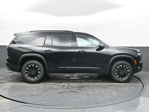 New 2026 Chevrolet Traverse Z71 w/ Enhanced Driving Package image 10