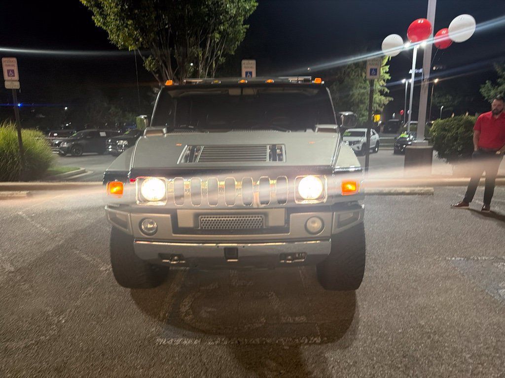Used 2005 HUMMER H2 w/ Preferred Equipment Group AWD/4WD image 4