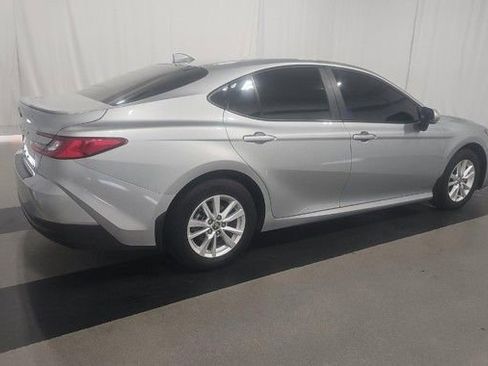 Used 2025 Toyota Camry LE w/ Convenience Package image 3