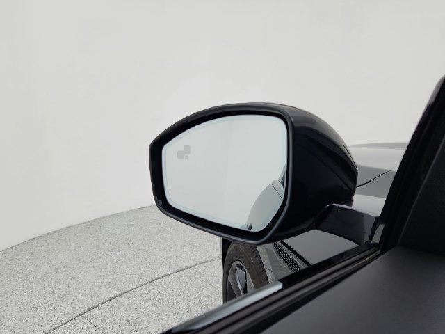 Certified 2026 Jaguar F-PACE R-Dynamic S AWD/4WD image 31
