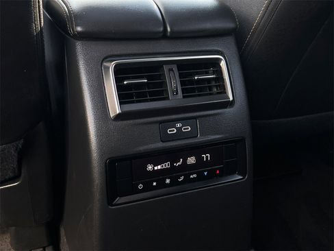 Used 2024 MAZDA CX-90 3.3 Turbo w/ Preferred Package image 22