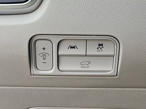 Certified 2022 Kia Sorento SX image 22