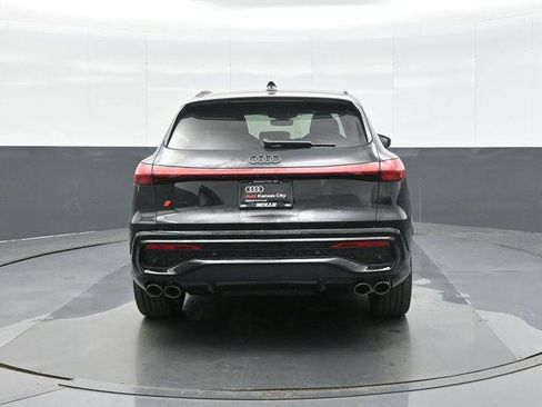 New 2025 Audi SQ5 Prestige image 6