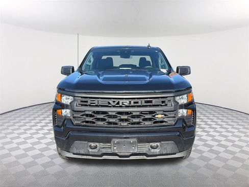 Used 2024 Chevrolet Silverado 1500 Custom image 2