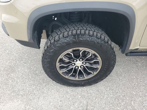 Used 2021 Chevrolet Colorado ZR2 image 18
