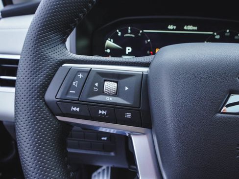 New 2026 Mitsubishi Outlander SEL image 58