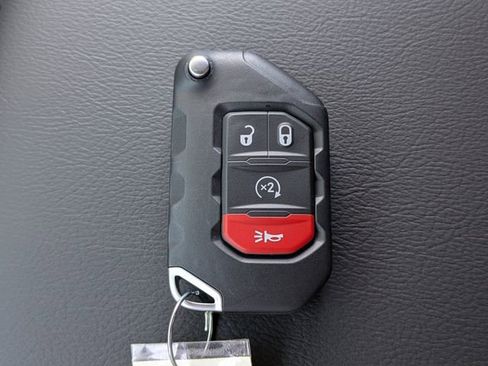 New 2026 Jeep Wrangler Unlimited Rubicon AWD/4WD image 30