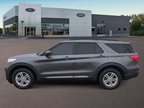 Used 2020 Ford Explorer XLT image 7