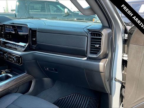 Used 2025 Chevrolet Silverado 1500 RST AWD/4WD image 26