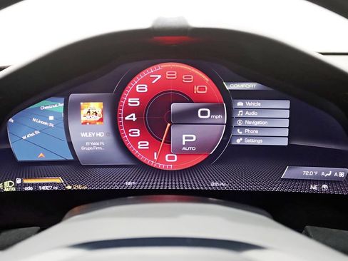 Used 2021 Ferrari Roma RWD image 20