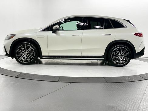 Used 2023 Mercedes-Benz EQE 350+ 4MATIC SUV w/ AMG Line Exterior Package image 4