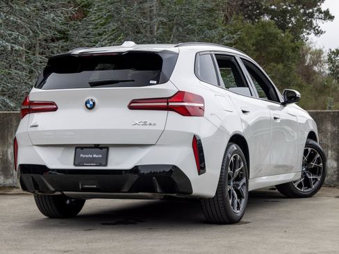 Used 2025 BMW X3 xDrive30i w/ M Sport Package image 11