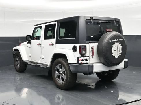 Used 2016 Jeep Wrangler Unlimited Sahara w/ Trailer Tow Group AWD/4WD image 9