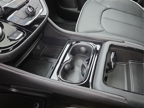 New 2026 Chrysler Pacifica Limited w/ S Appearance Package FWD image 25