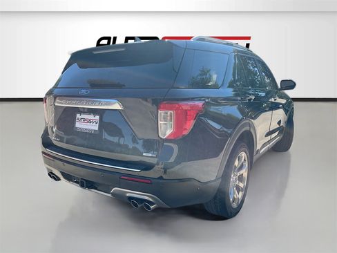 Used 2020 Ford Explorer Platinum w/ Premium Technology Package image 7