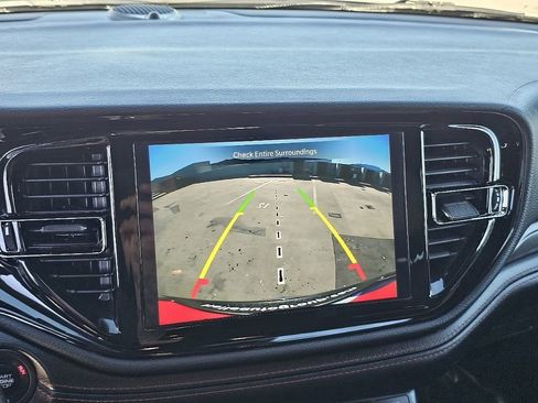 Used 2025 Dodge Durango GT image 37