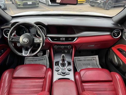 Used 2020 Alfa Romeo Stelvio Ti Sport w/ Quick Order Package 22S Sport AWD/4WD image 19