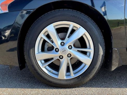 Used 2015 Nissan Altima 2.5 SL w/ Moonroof Package image 8