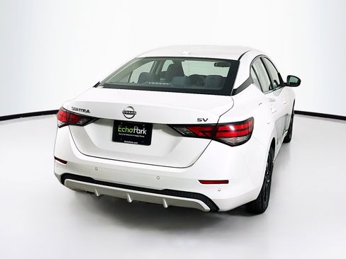 Used 2024 Nissan Sentra SV image 9