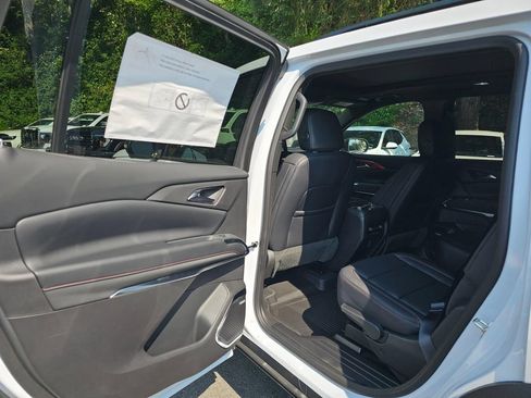 New 2026 Chevrolet Traverse Z71 w/ Enhanced Driving Package AWD/4WD image 20