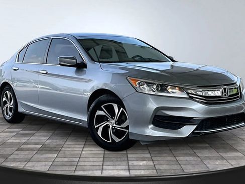 Used 2016 Honda Accord LX image 3