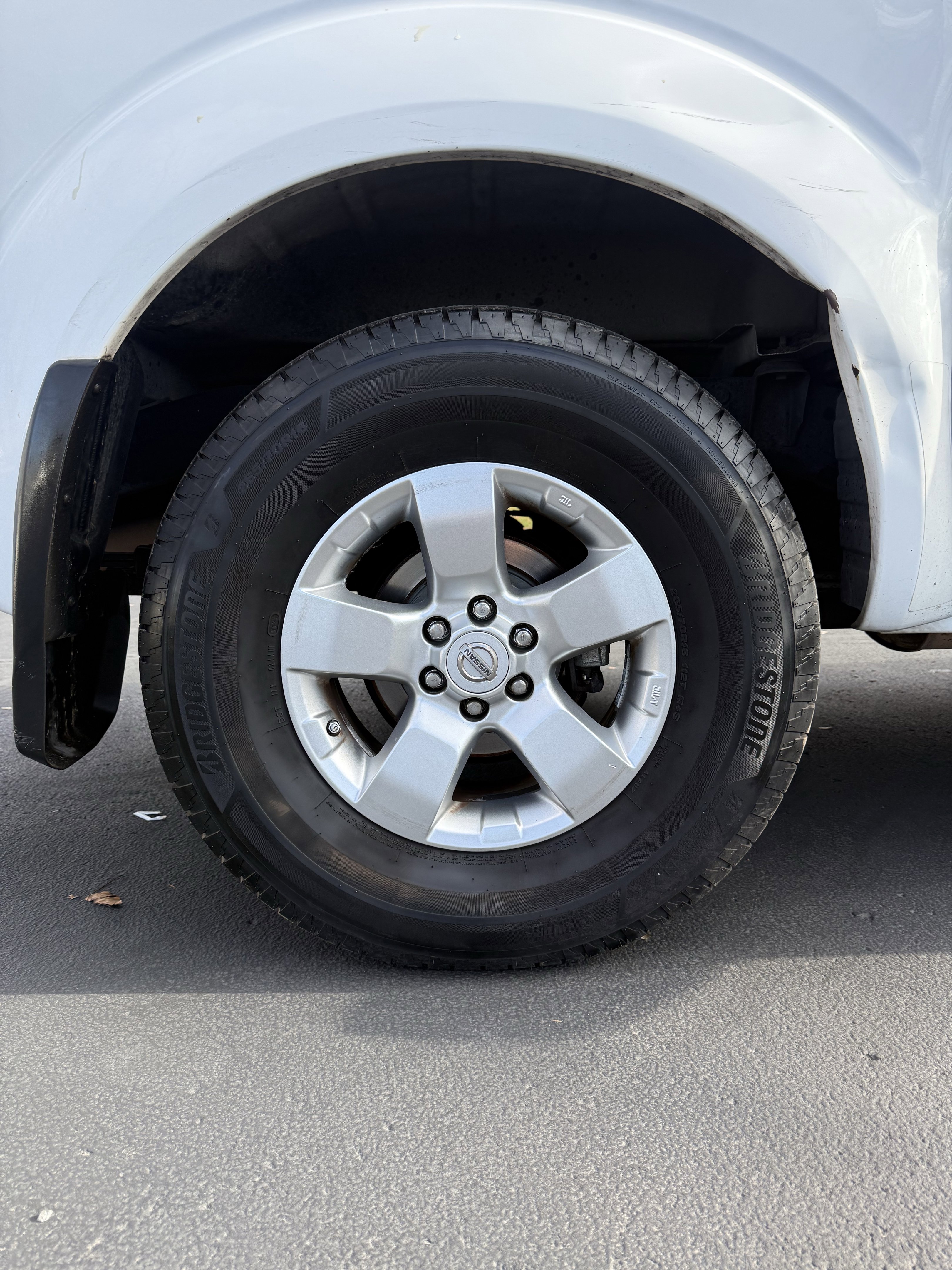 Used 2010 Nissan Frontier SE RWD image 9