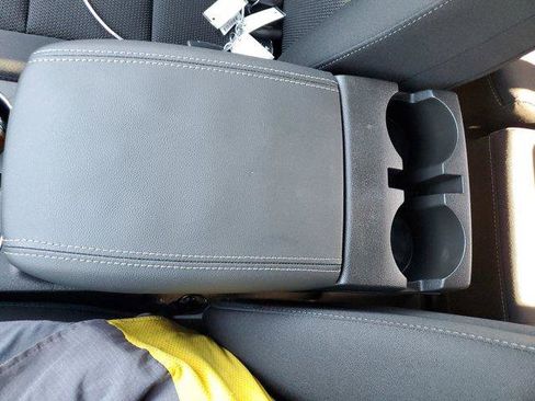 New 2026 GMC Canyon Elevation w/ Convenience Package image 27