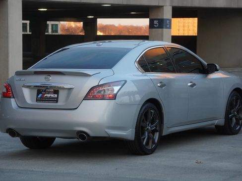 Used 2014 Nissan Maxima 3.5 SV w/ Sport Package image 4