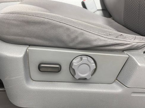 Used 2013 Ford F150 XLT w/ XLT Convenience Pkg image 24