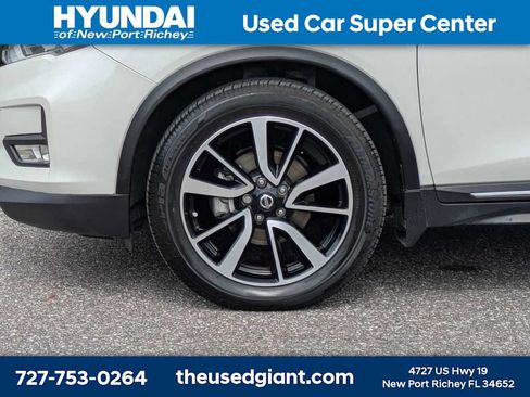 Used 2019 Nissan Rogue SL w/ Premium Package FWD image 10