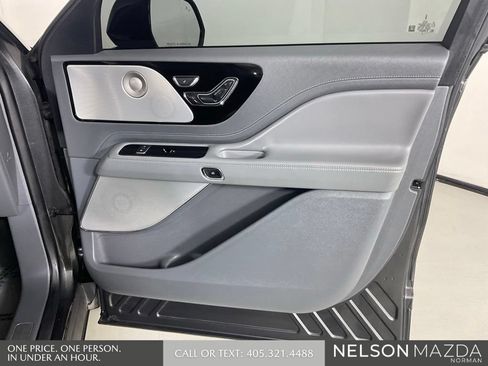 Used 2020 Lincoln Aviator Reserve w/ Equipment Group 202A AWD/4WD image 16