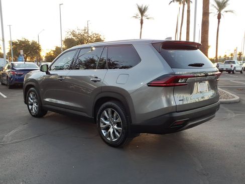 Certified 2025 Toyota Grand Highlander AWD image 6