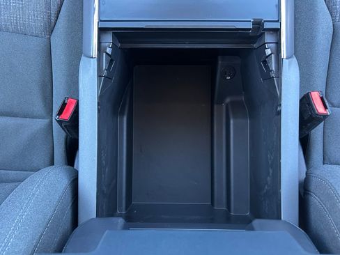 Used 2023 Ford F150 Lightning XLT image 24