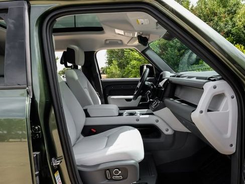 New 2026 Land Rover Defender 130 X-Dynamic SE AWD/4WD image 45