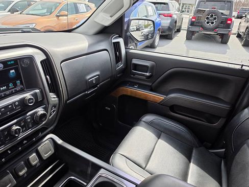 Used 2018 Chevrolet Silverado 1500 LTZ w/ Sport Package image 32