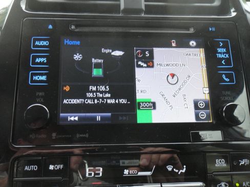 Used 2017 Toyota Prius Four Touring image 12