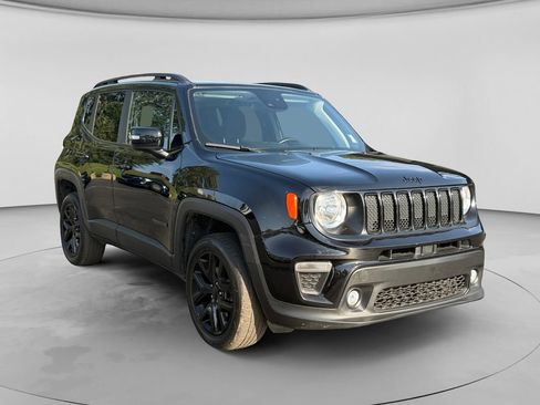 Used 2023 Jeep Renegade Altitude w/ Sun/Sound Group AWD/4WD image 12