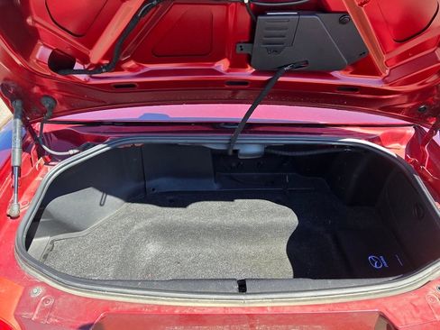 Used 2010 MAZDA MX-5 Miata Grand Touring w/ Premium Pkg RWD image 25