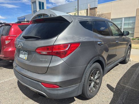 Used 2013 Hyundai Santa Fe Sport image 3