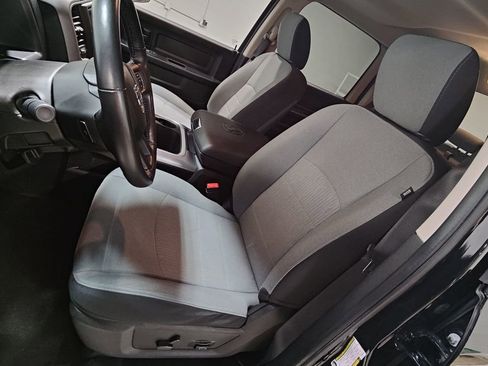 Used 2022 RAM 1500 Express w/ Wheel & Sound Group image 28