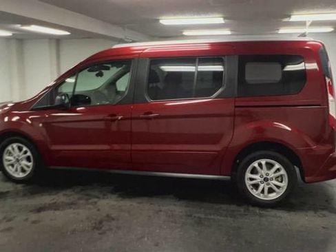 Used 2020 Ford Transit Connect XLT FWD image 6