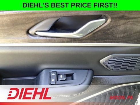 New 2026 Jeep Grand Cherokee L Limited w/ Limited Altitude Package AWD/4WD image 20