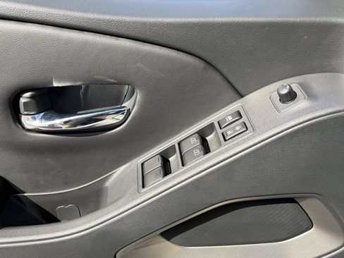 New 2026 Nissan Frontier SV w/ Tow Package image 30