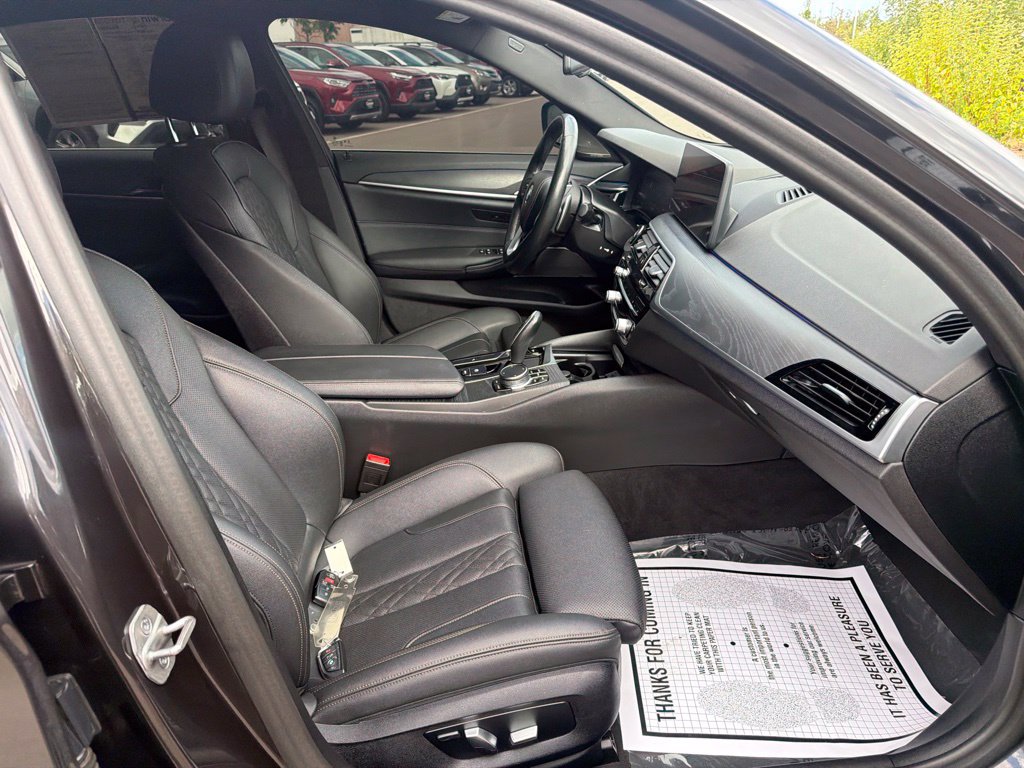 Used 2023 BMW 530i xDrive w/ Premium Package AWD/4WD image 10