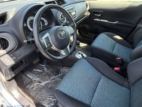 Used 2014 Toyota Yaris SE FWD image 10