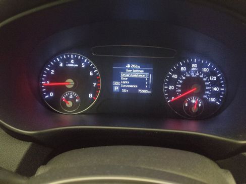 Used 2019 Kia Sorento LX image 23