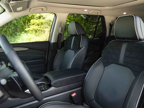 Used 2026 Honda Pilot Elite image 17