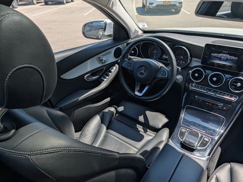 Used 2016 Mercedes-Benz C 300 4MATIC Sedan image 9