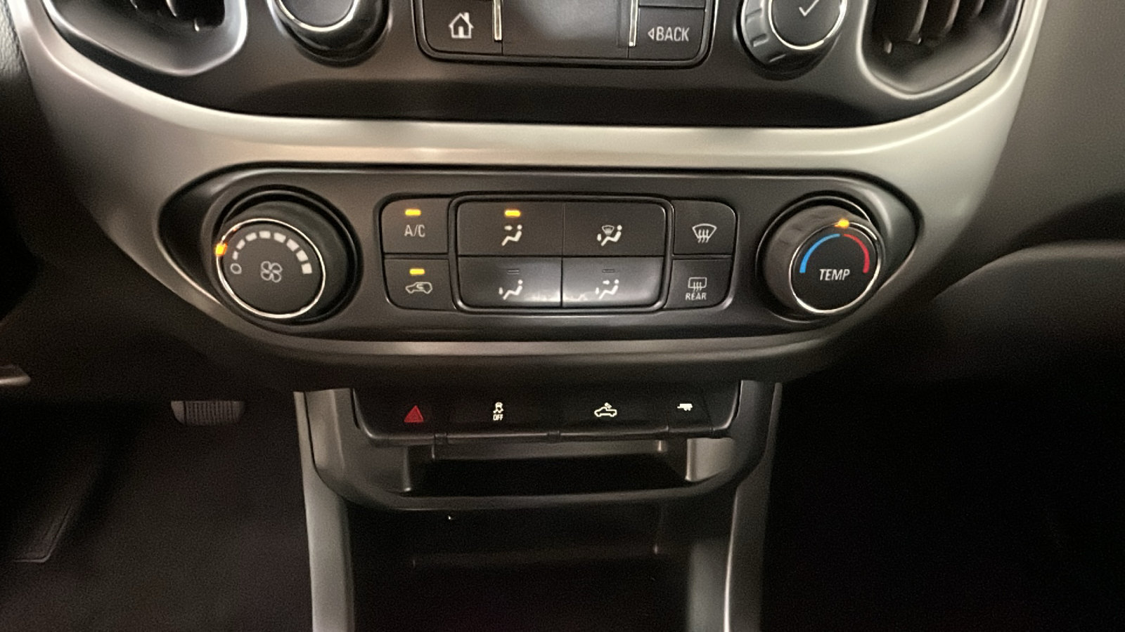Used 2019 Chevrolet Colorado LT w/ LT Convenience Package AWD/4WD image 26